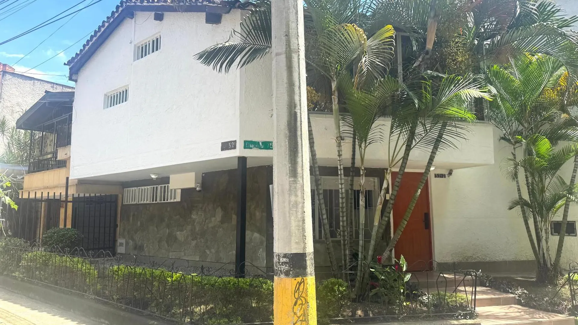 Casa Laureles Medellin Apartment