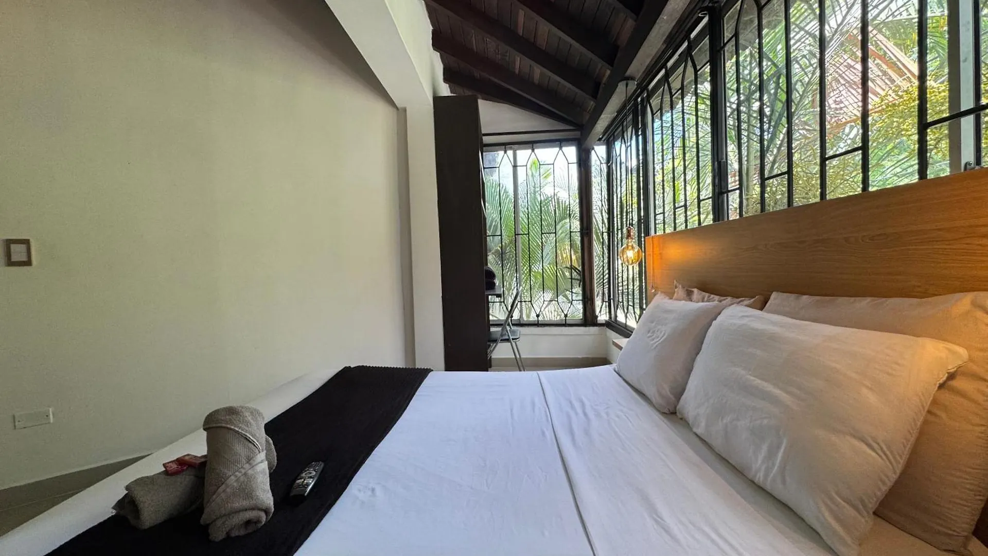 Casa Laureles Medellin Apartment 0*,