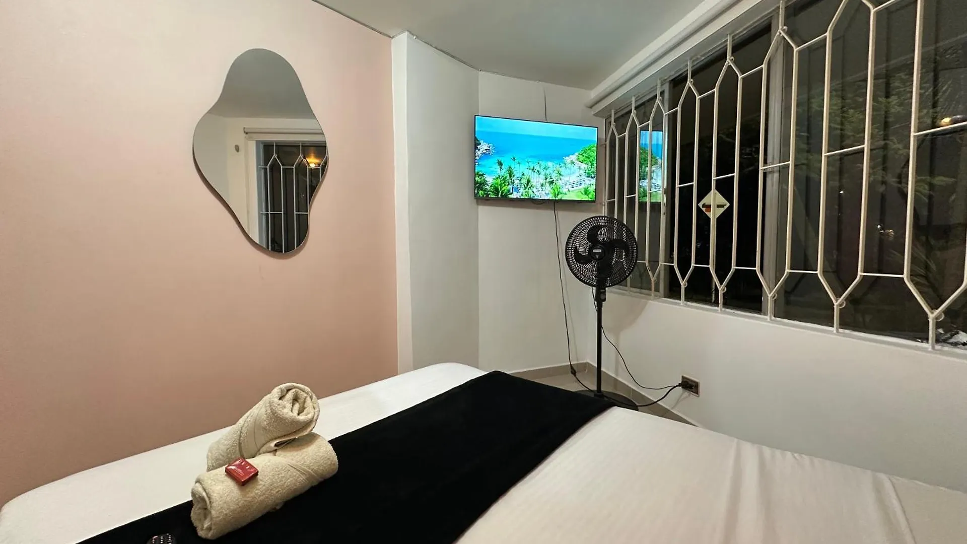 Casa Laureles Medellin Apartment 0*,  Colombia